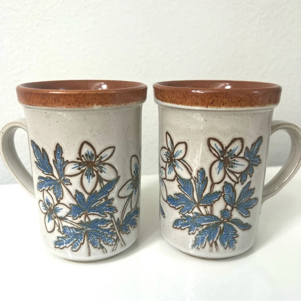 Vintage Ashdale Pottery England‎ Stoneware Pair Of Mugs Floral Blue Flowers